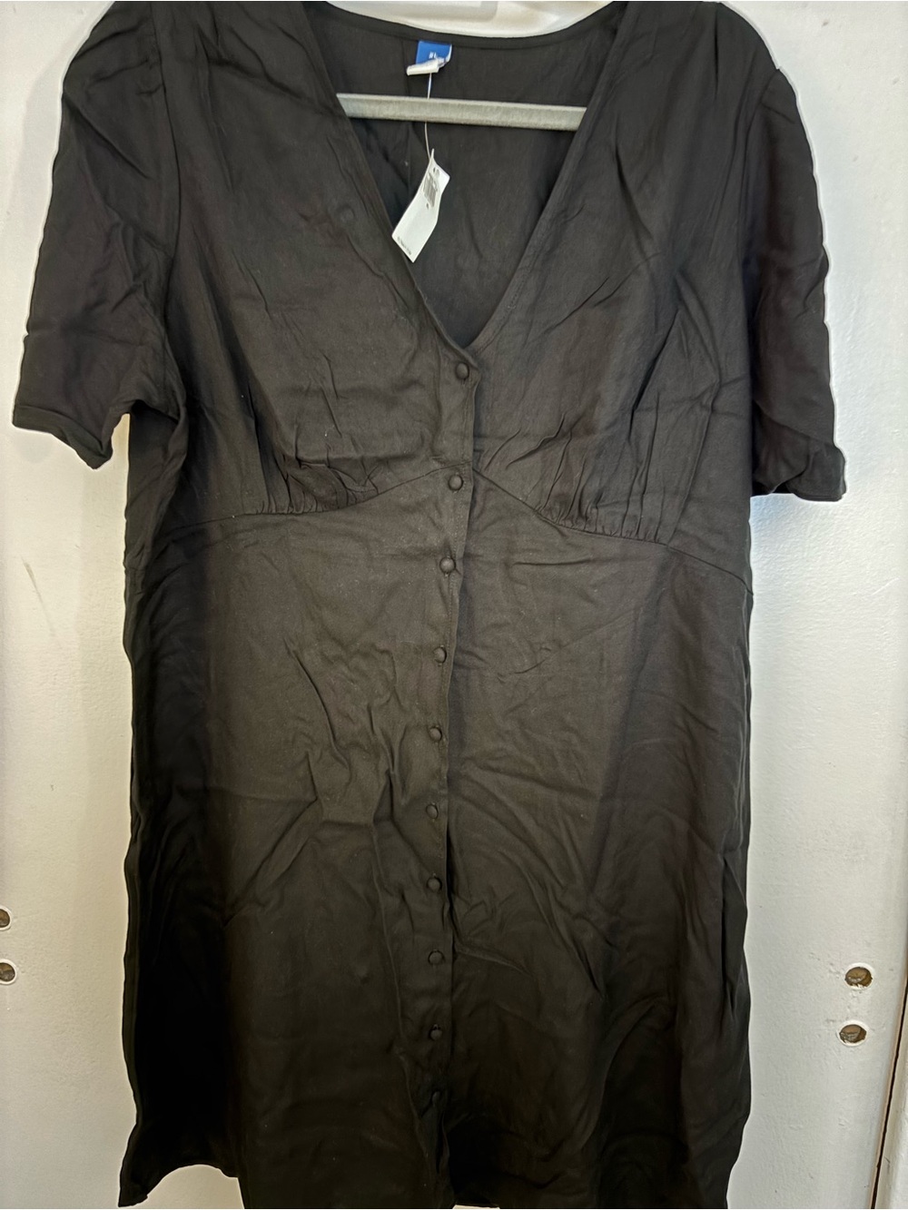 Old Navy Black V-Neck Button-Front Dress